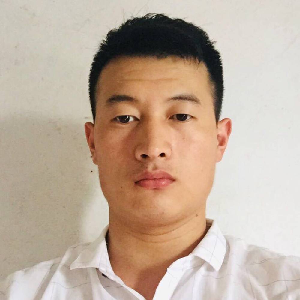 回忆蹙眉开心的照片