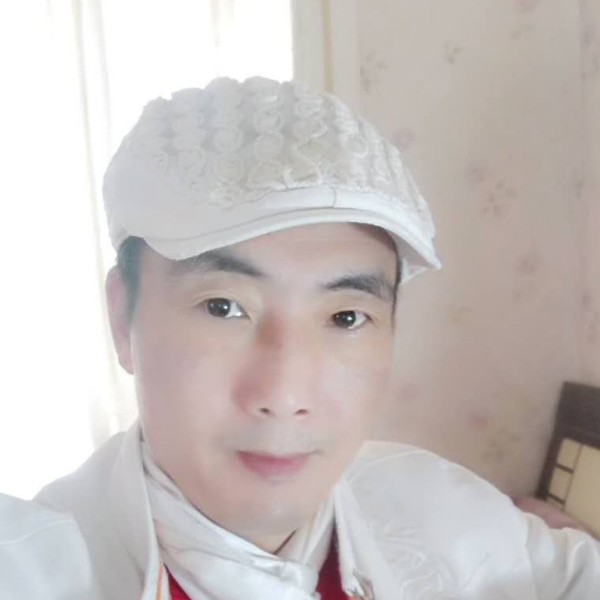文静小虾米华哥的照片
