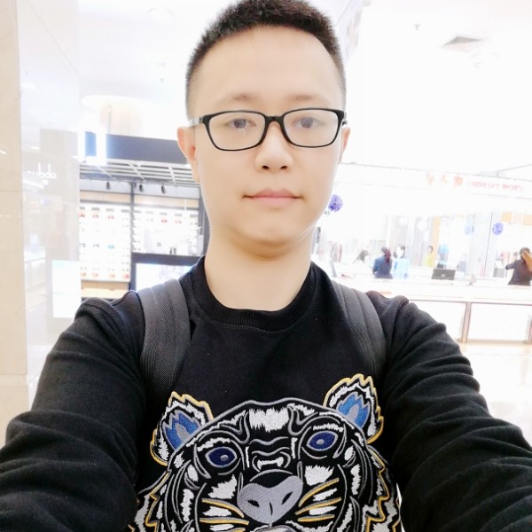 军映绿叶，洋帆的照片