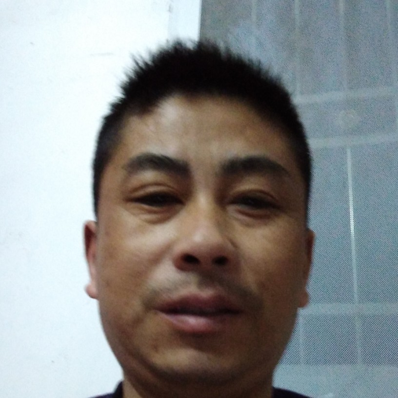 想人陪打琉璃的照片