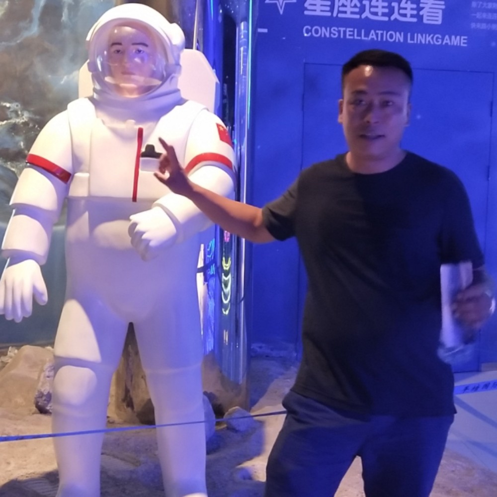 兜兜里有泰来的照片