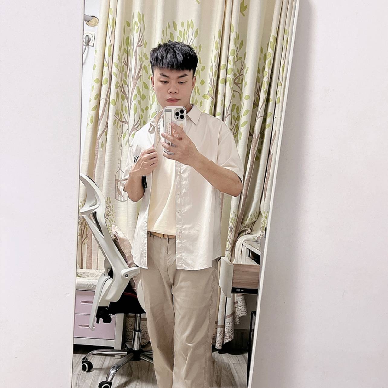 黄辉的照片