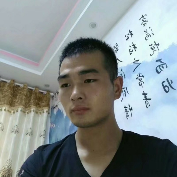 闹特的照片
