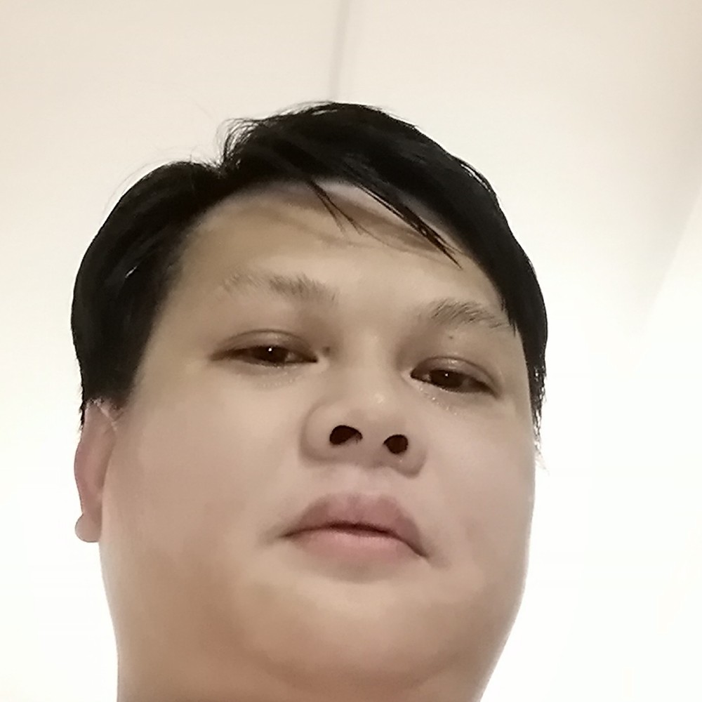 坦率扯店员的照片