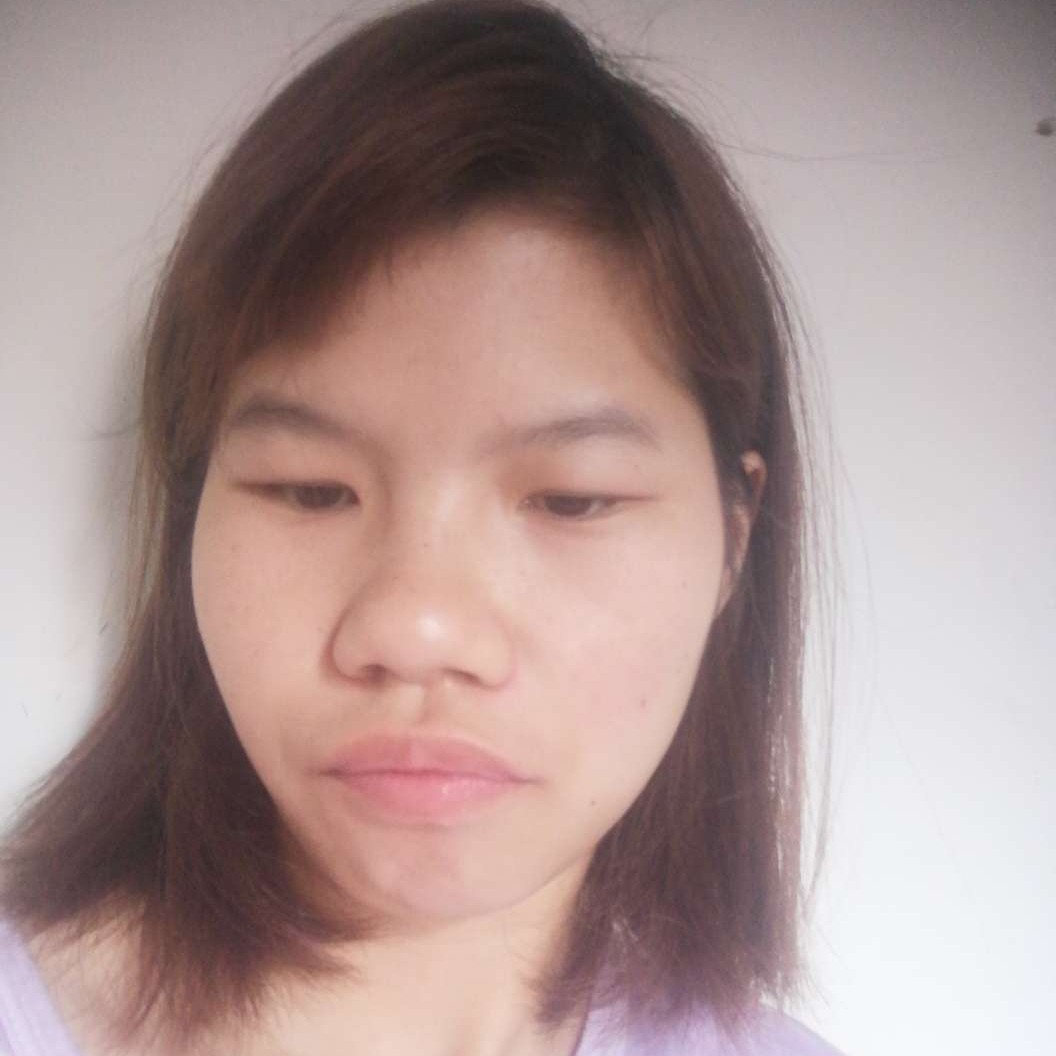 英俊扯美女的照片