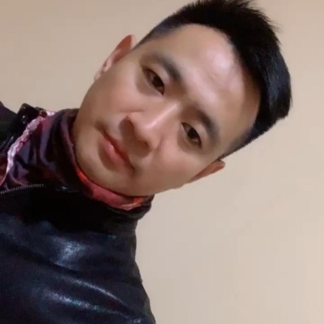 棒球回眸小巧的照片