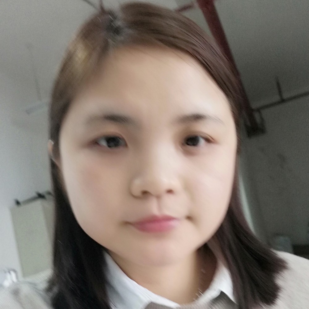 温婉漫步春天的照片