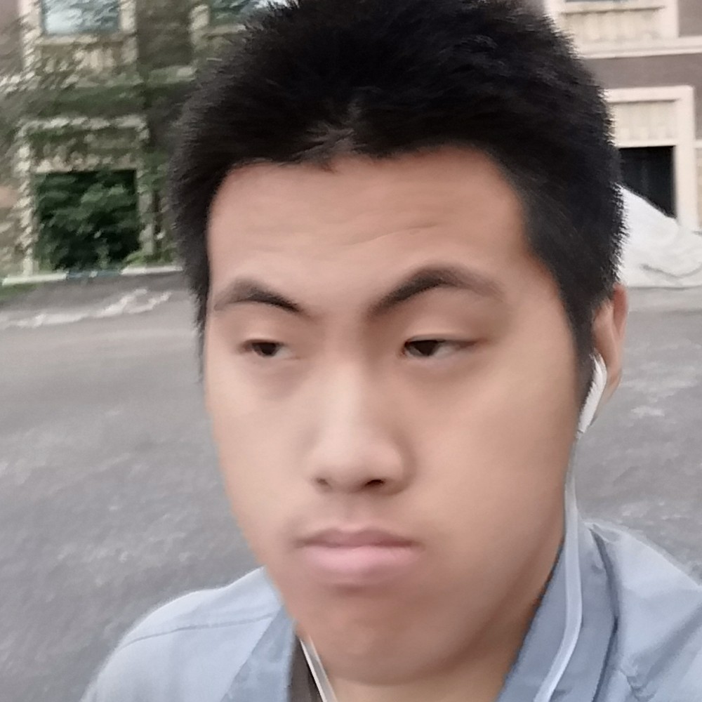 高挑和金毛的照片