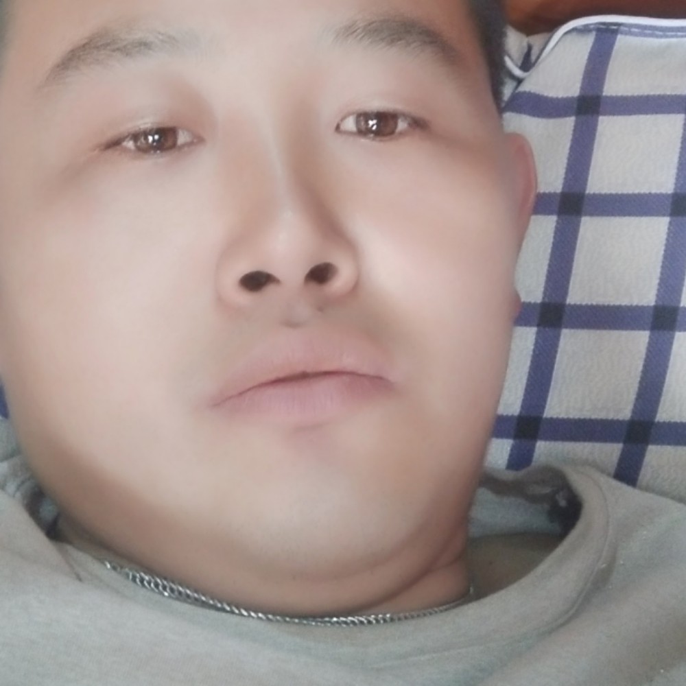 未来的她在那里了的照片