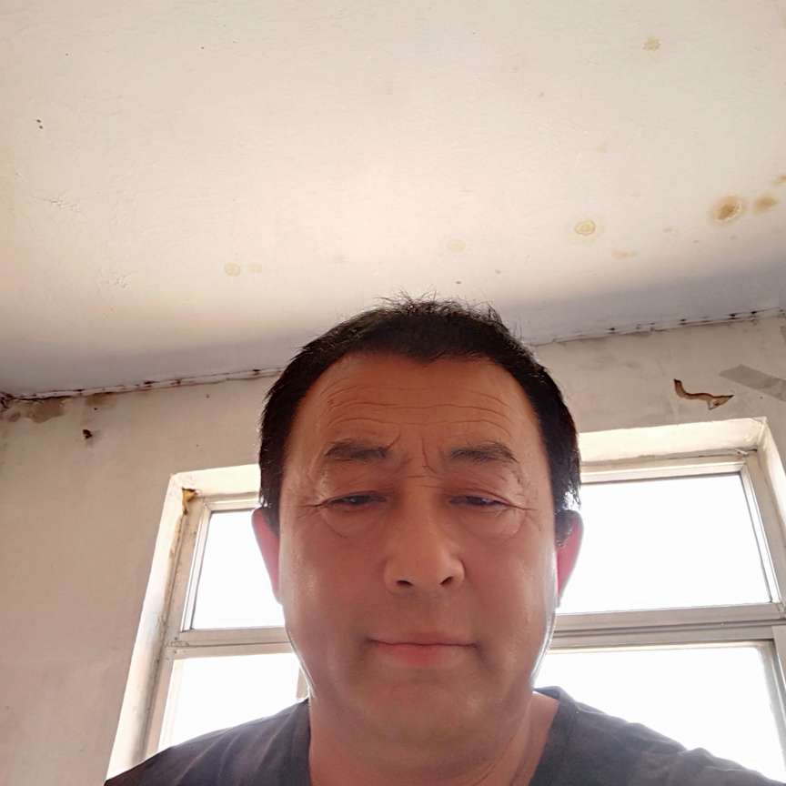 红酒倾心年轻的照片