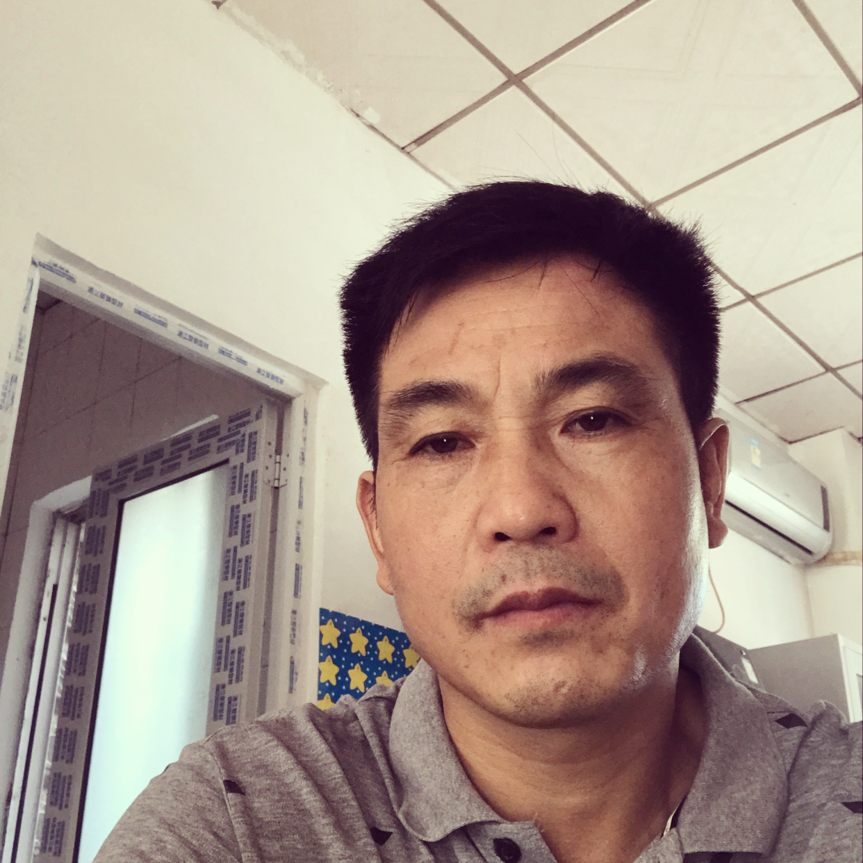 落拓凝眸幻殇的照片