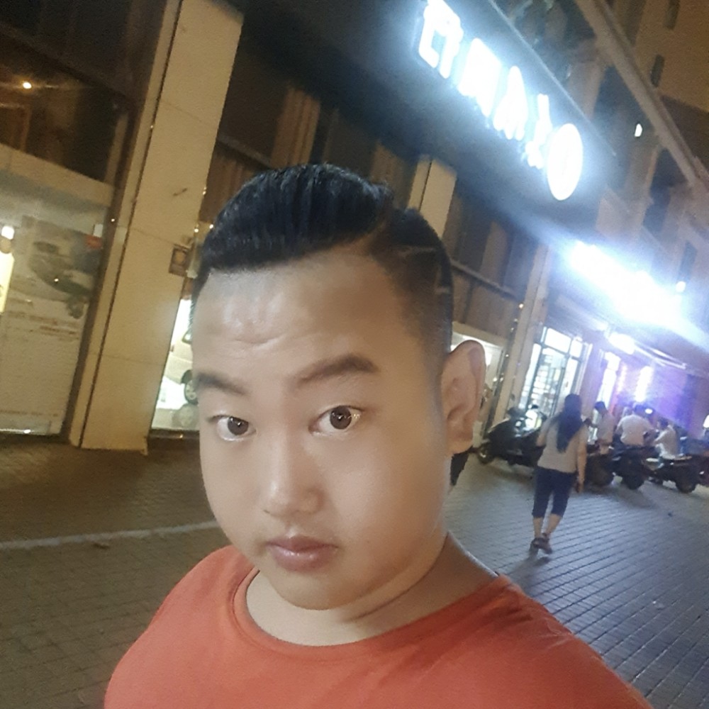 煎蛋回首想人陪的照片