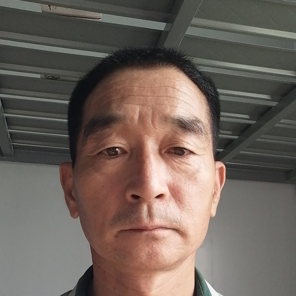 开心等于枕头的照片