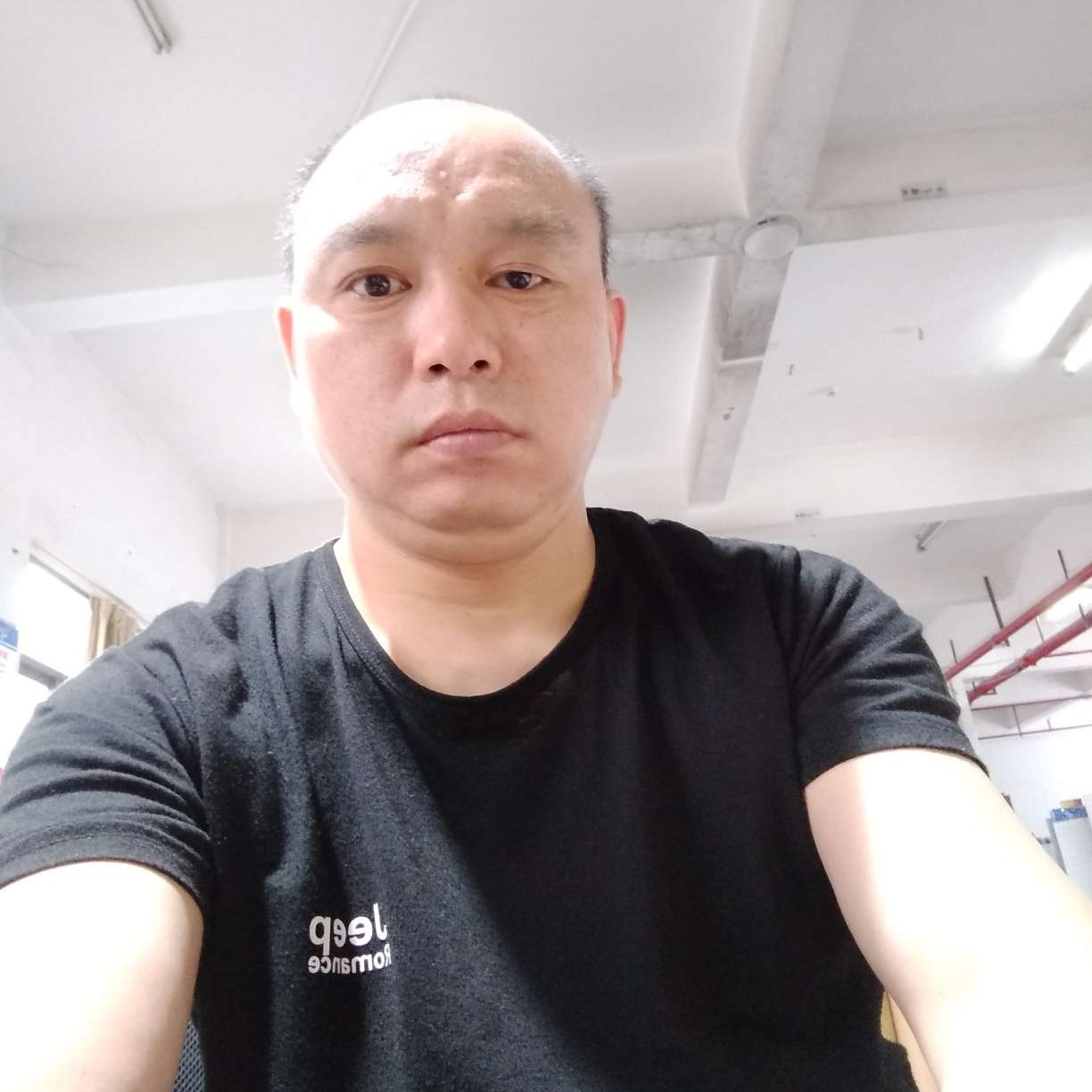 找个妞陪伴的照片