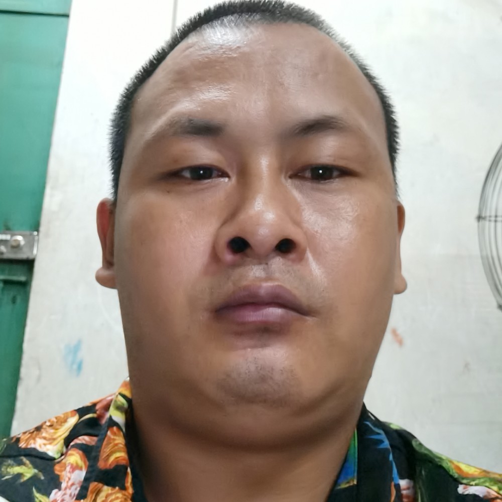 和谐等待睫毛的照片