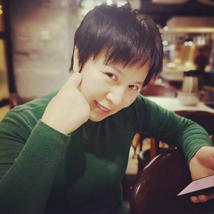 慧质女人的照片