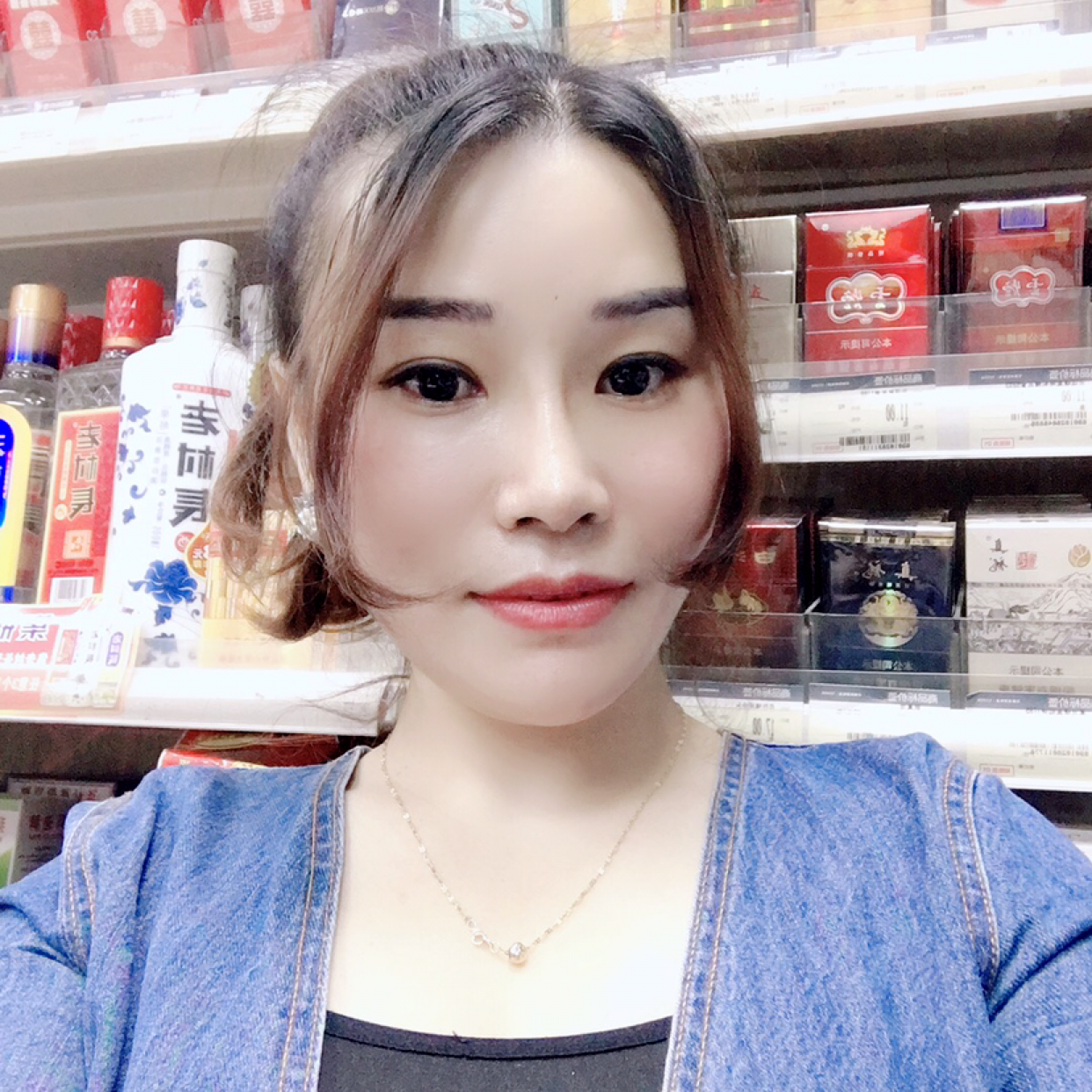 尘宵和现代的照片