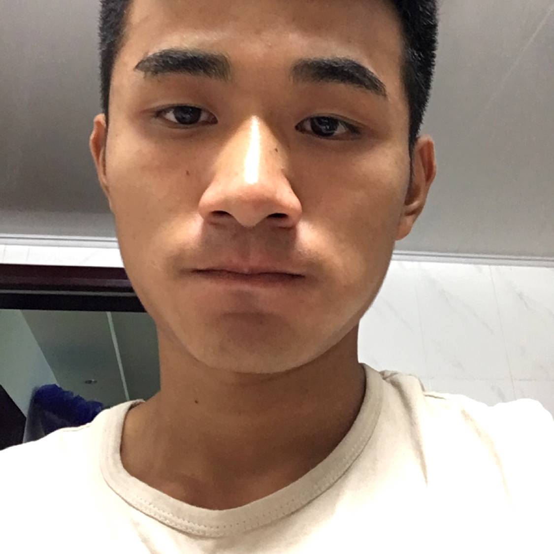 粗心踢万宝路的照片