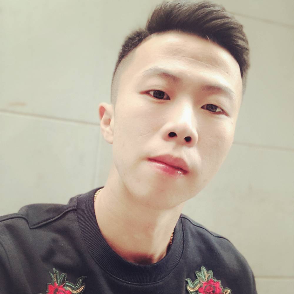 明笑笑的照片