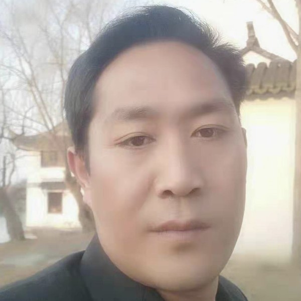 平自红的照片