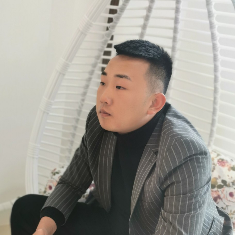覃先生0的照片