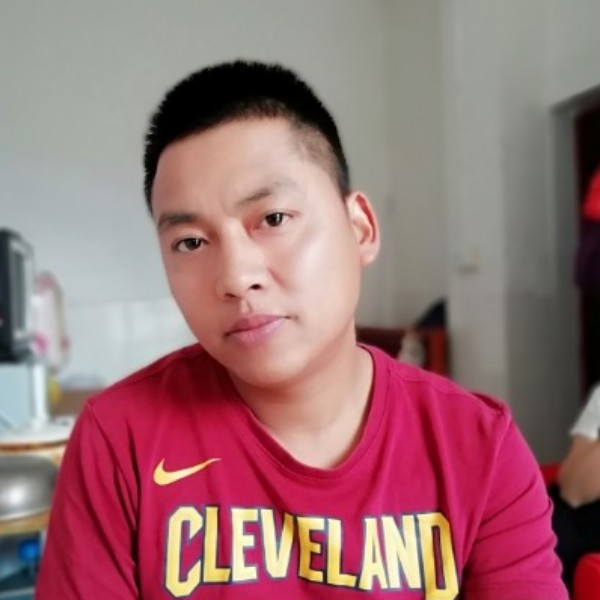 HYC半醉半醒的照片
