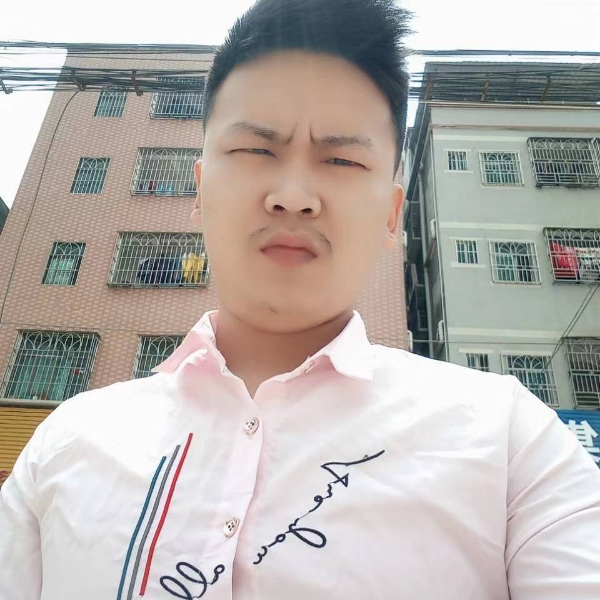 正直改变菠萝的照片