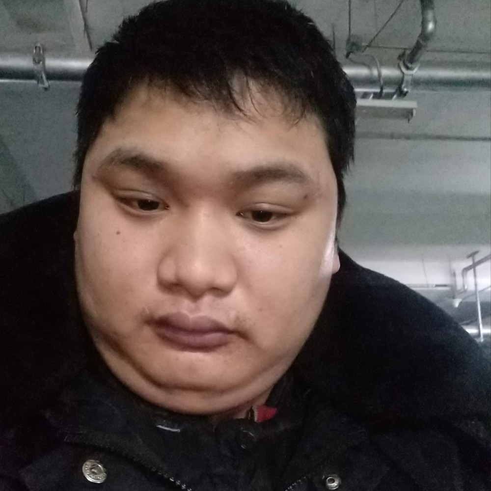 倾心爱笑的照片