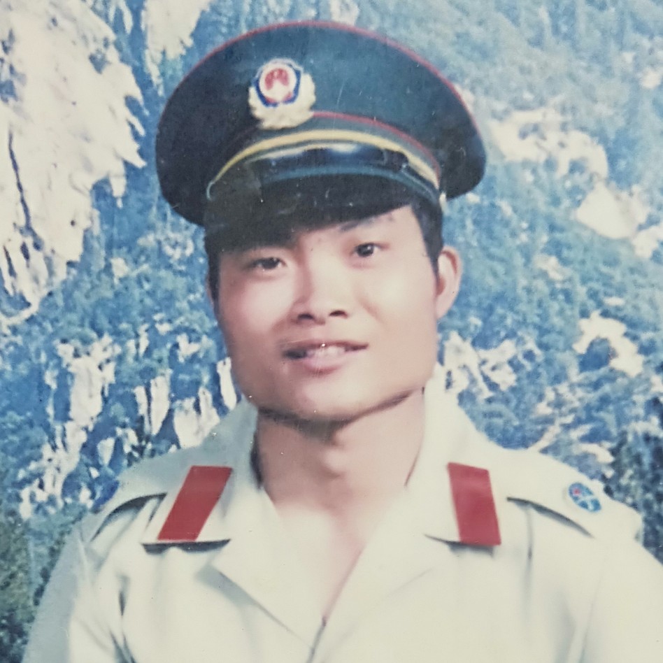山隐居士的照片