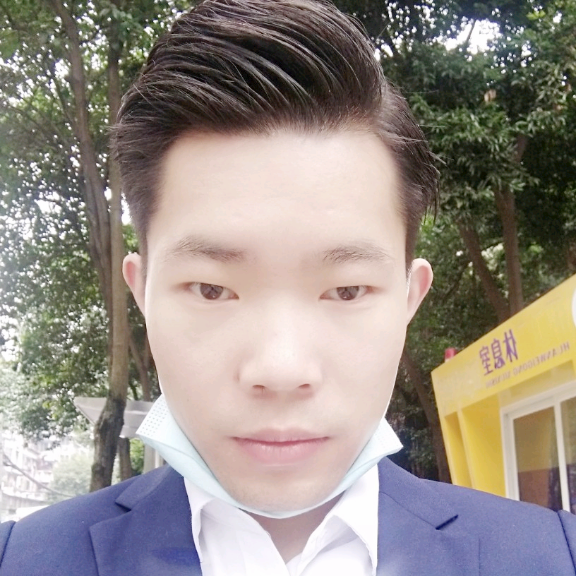 阳光闻尊云的照片