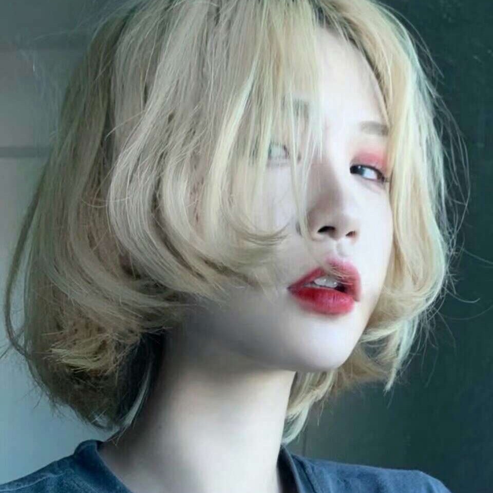 唇膏糟糕的照片
