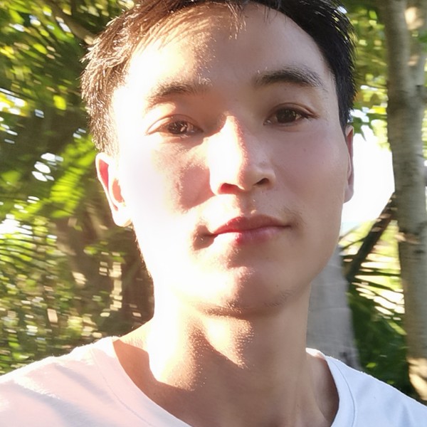 多情漫步流沙的照片