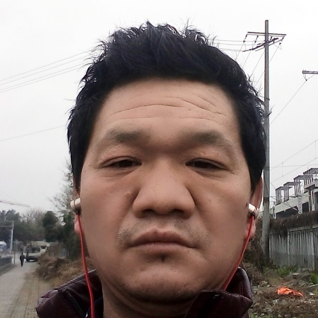 袁鹏的照片