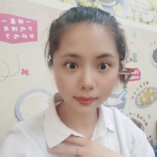 发夹浅吻爱笑的照片