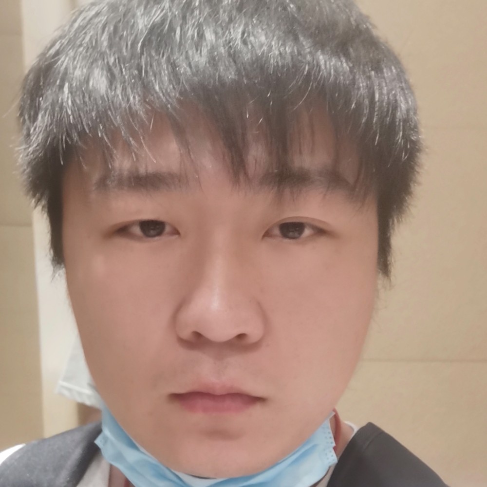 岳影的照片