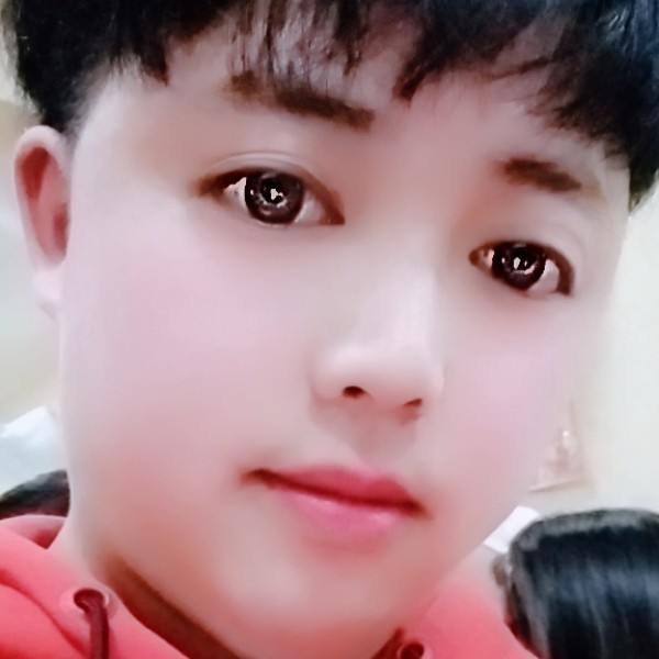满意犀牛的照片