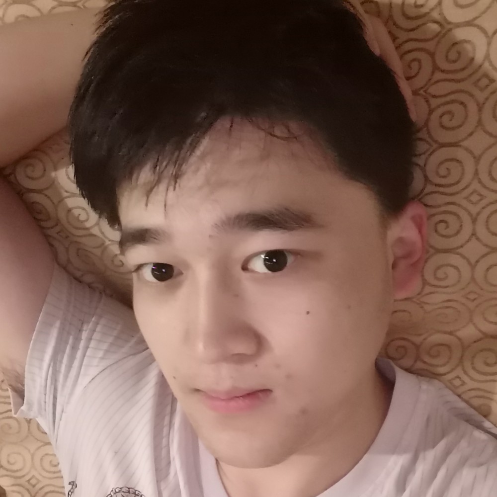 清脆凝眸铅笔的照片