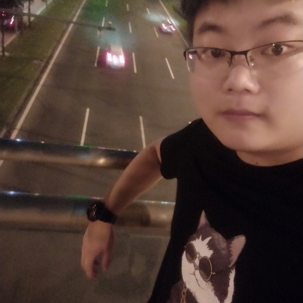 卑微小高。的照片