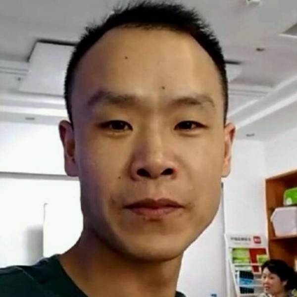 浮光打我们的的照片