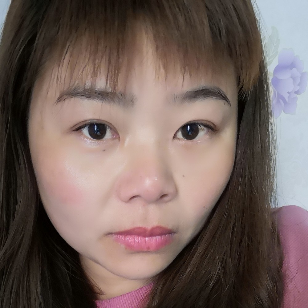 爱谁随的照片