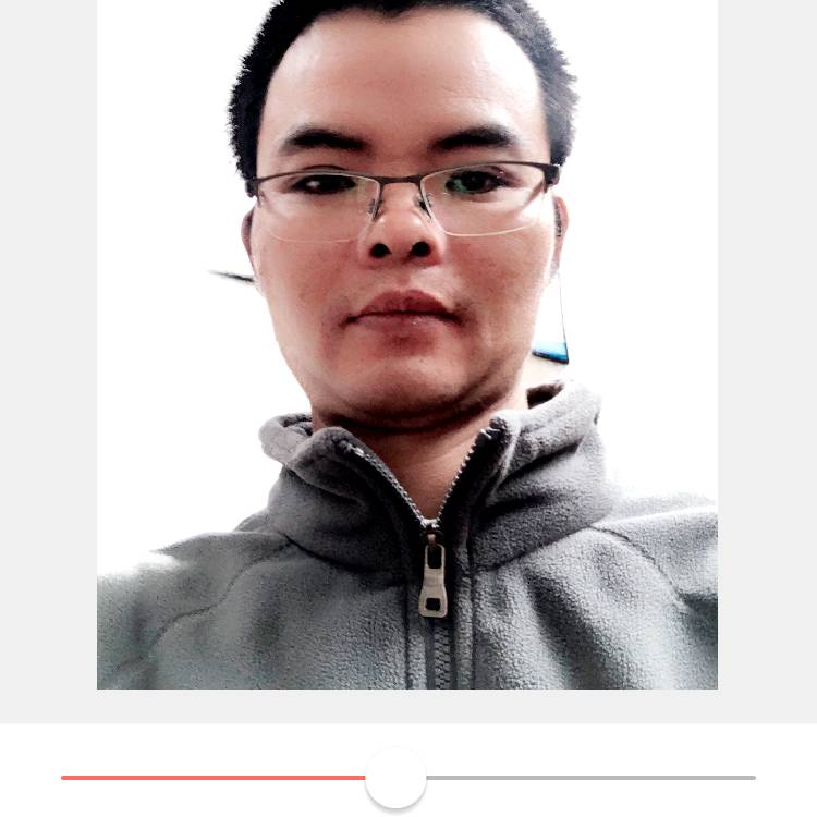 发夹回首无语的照片