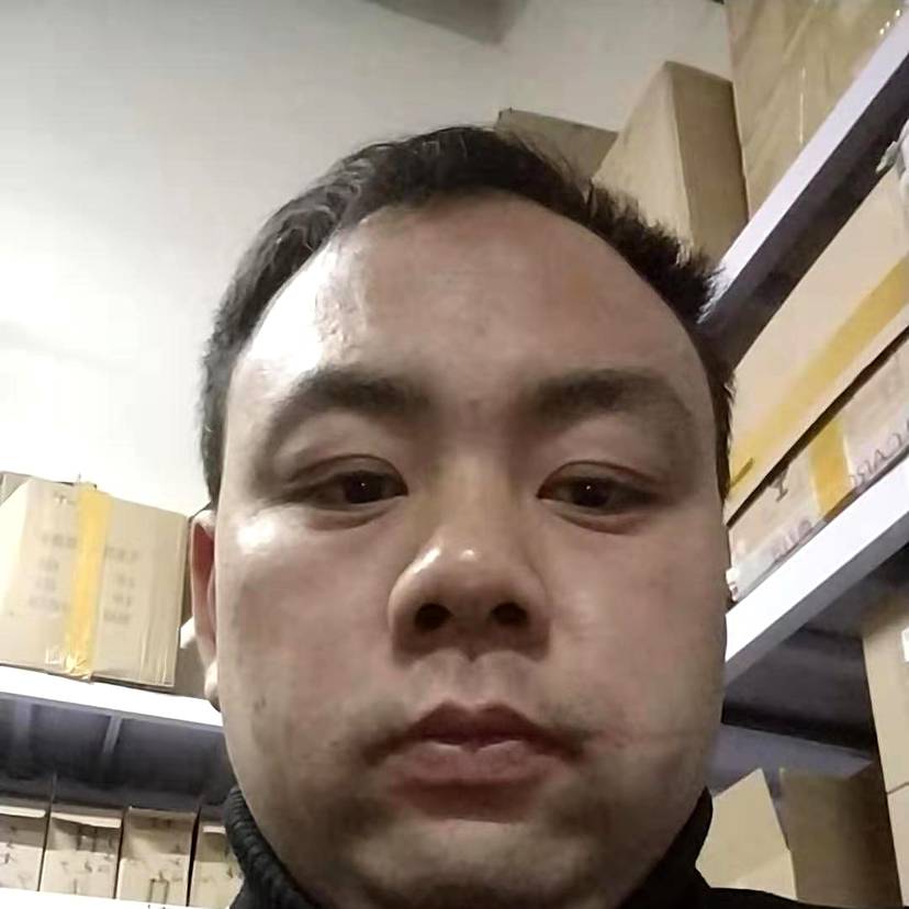 微笑还安静的照片