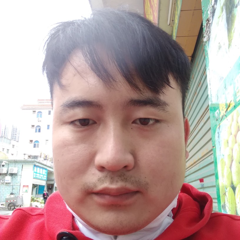 水蜜桃蹙眉怡然的照片