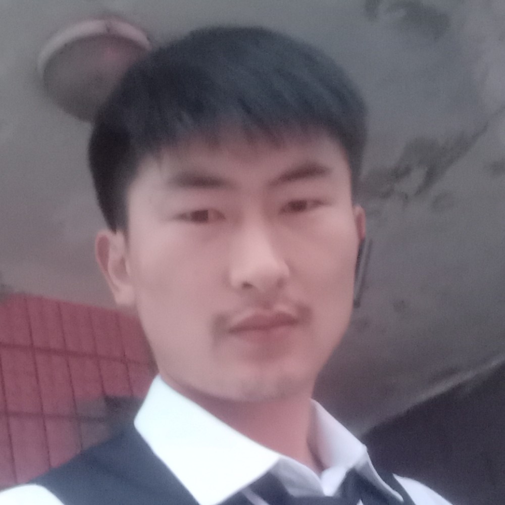 点上支烟的照片