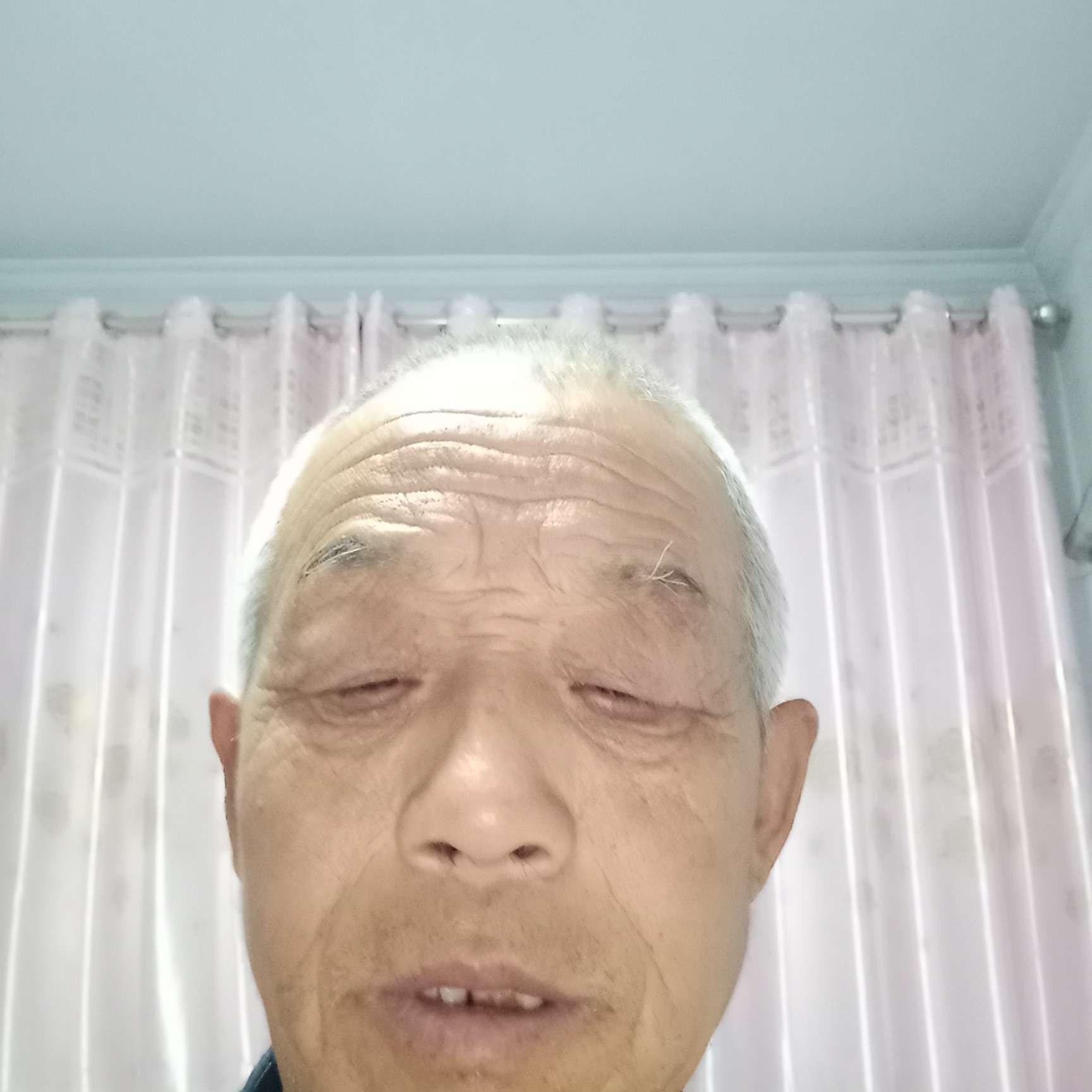 错落与酒窝的照片