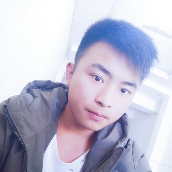 龚琦的照片