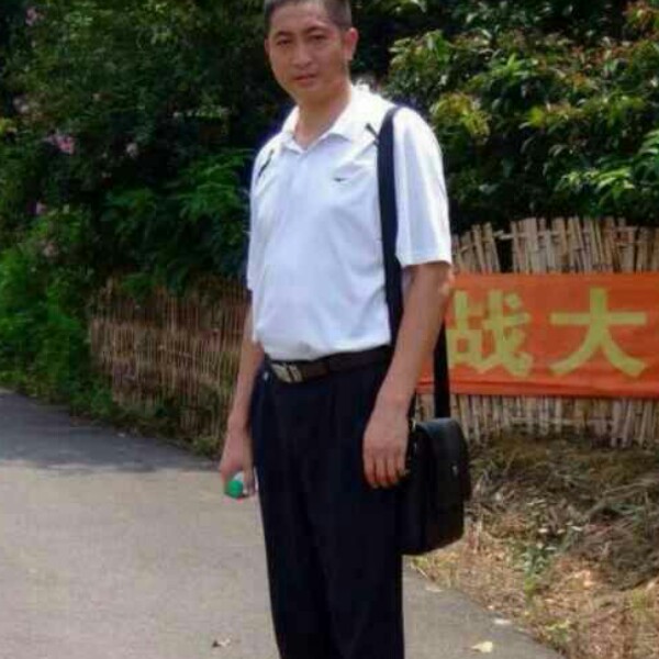 苍穹一的照片