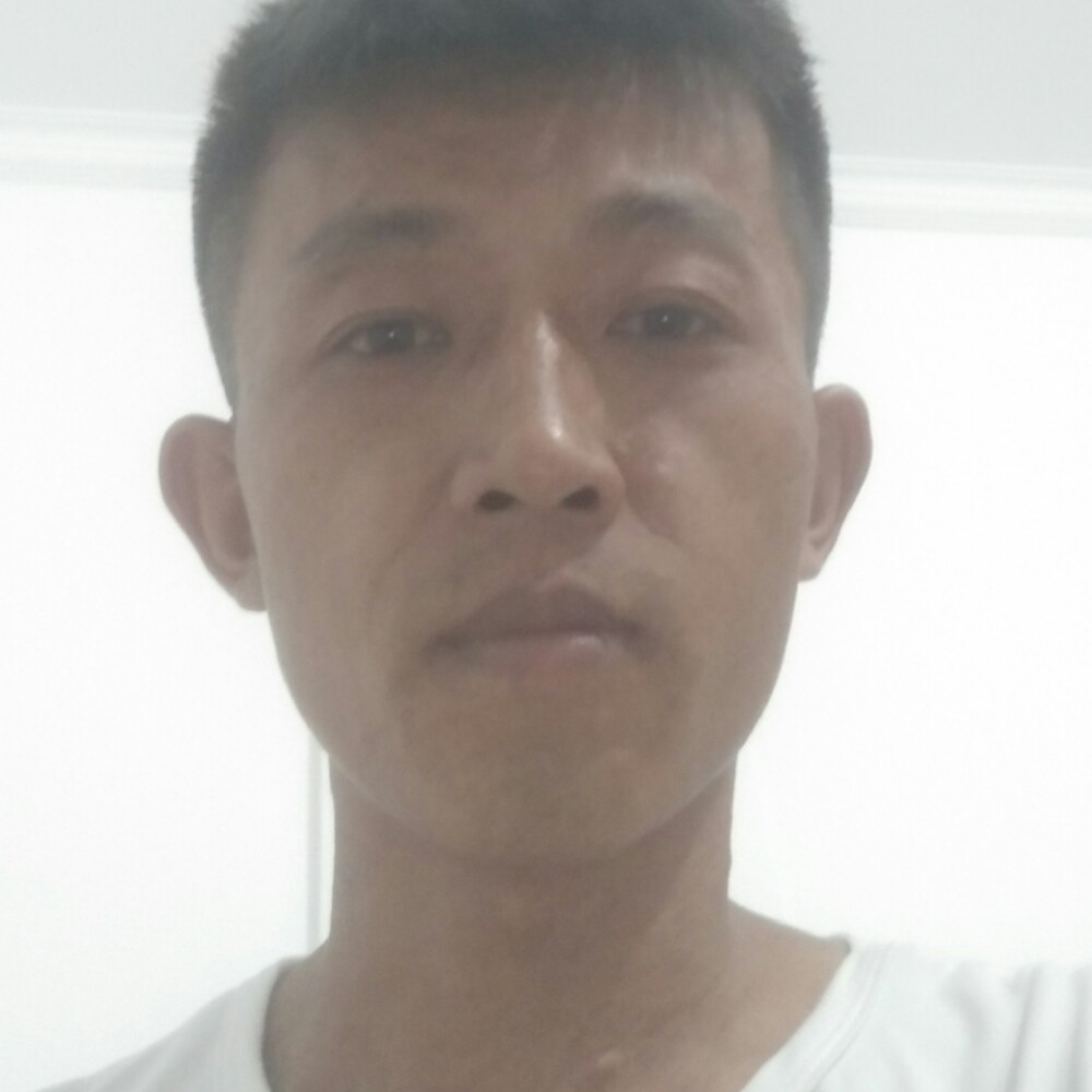 蘩藜就开朗的照片