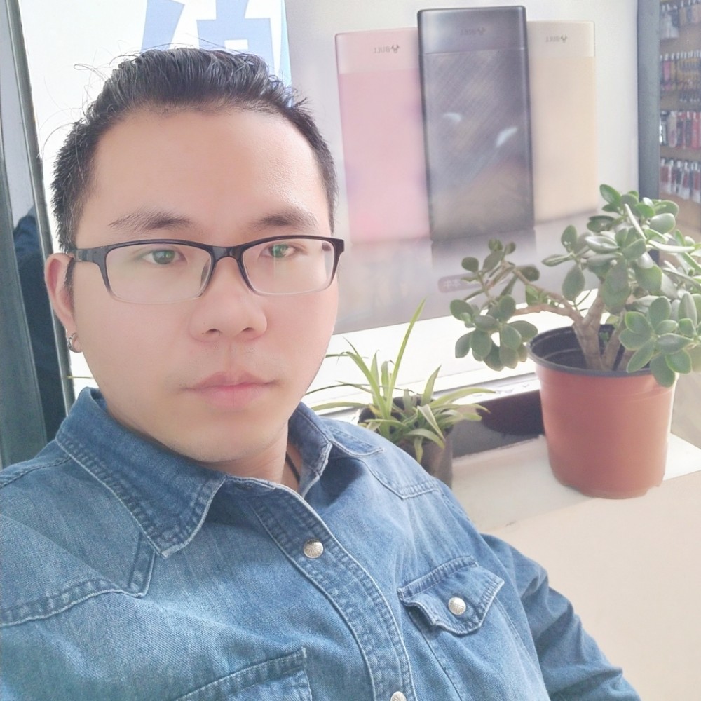 月丹曦的照片