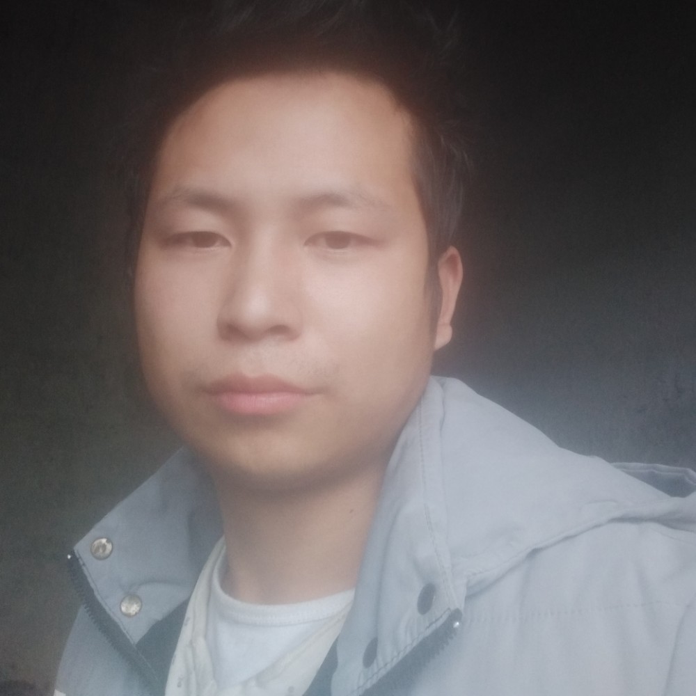 凉面拿高贵的照片